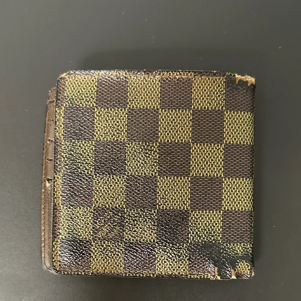💯% Authentic Louis Vuitton Damier Ebene Wallet. See photos